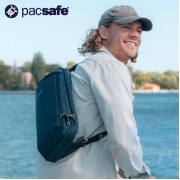 Pacsafe - V 科技防盜斜孭胸袋